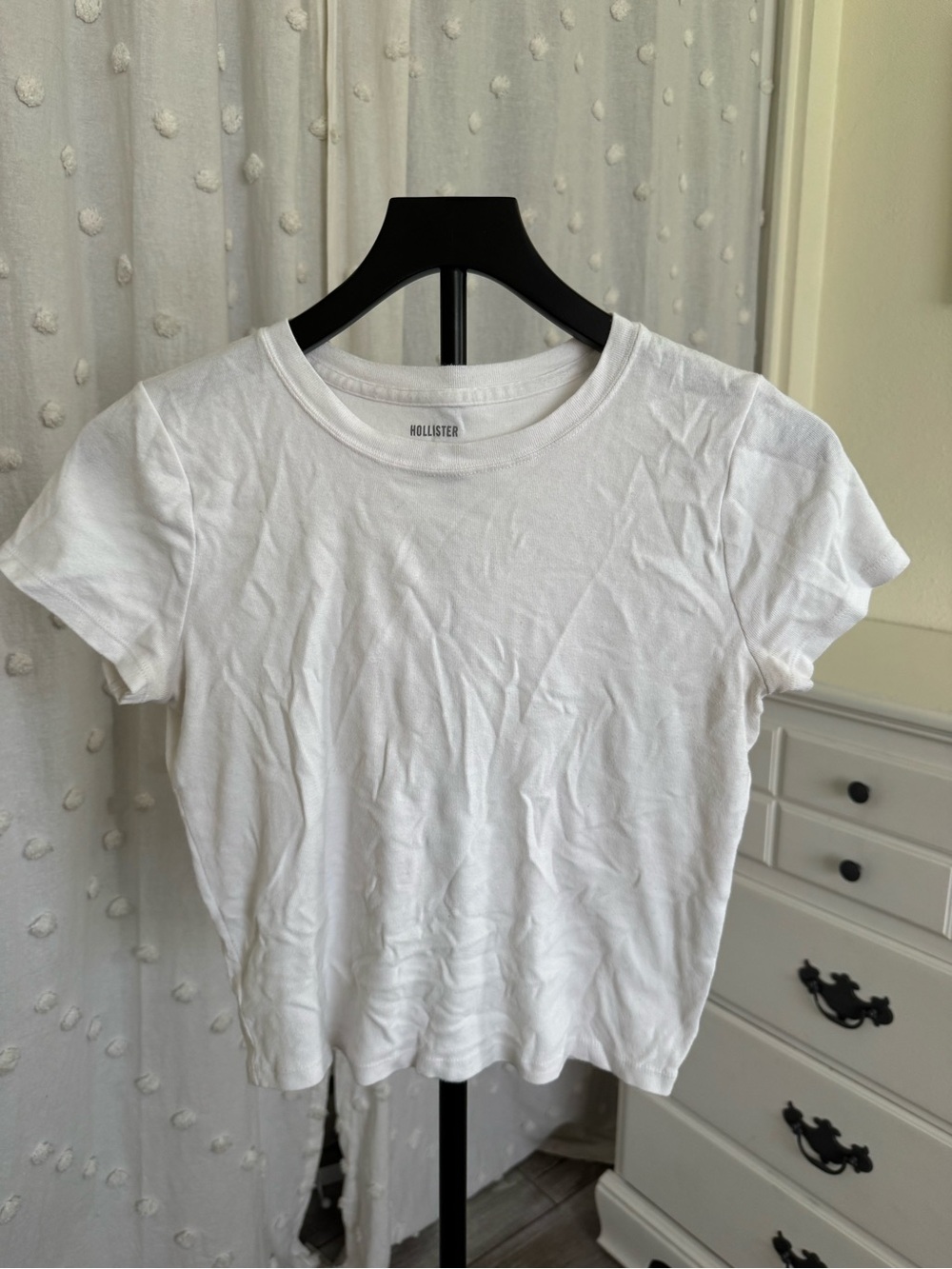Hollister White Short Sleeve Crew Tee